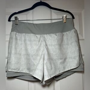 Women's Linc Activewear Shorts‎ Size Large Gray/White